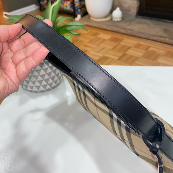 ❤️ authentic Burberry Tan and Black Shoulder Bag with Classic Plaid Design - Picture 10 of 15